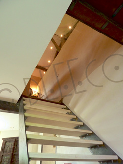 deeeco-magalie-thiebault-decoration-decoratrice-salle-a-manger-montee-escalier